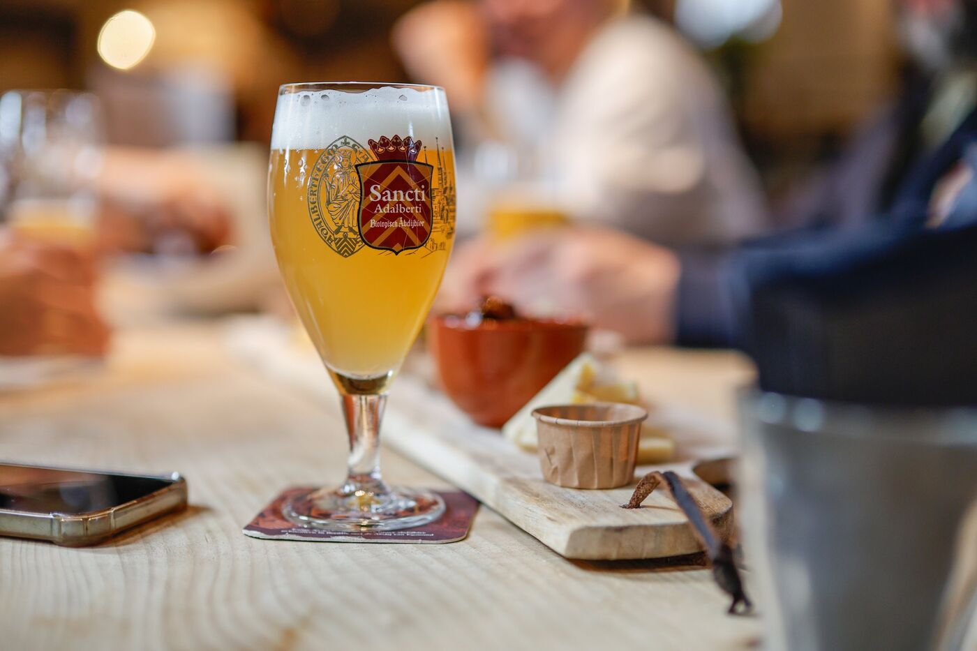 Glas Sancti Adalberti op tafel
