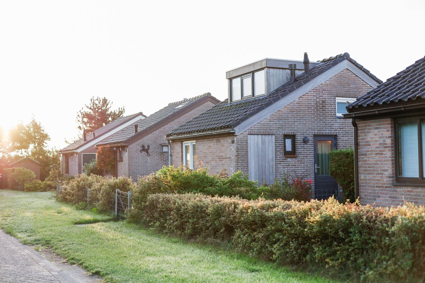 Woningen in de avondzon